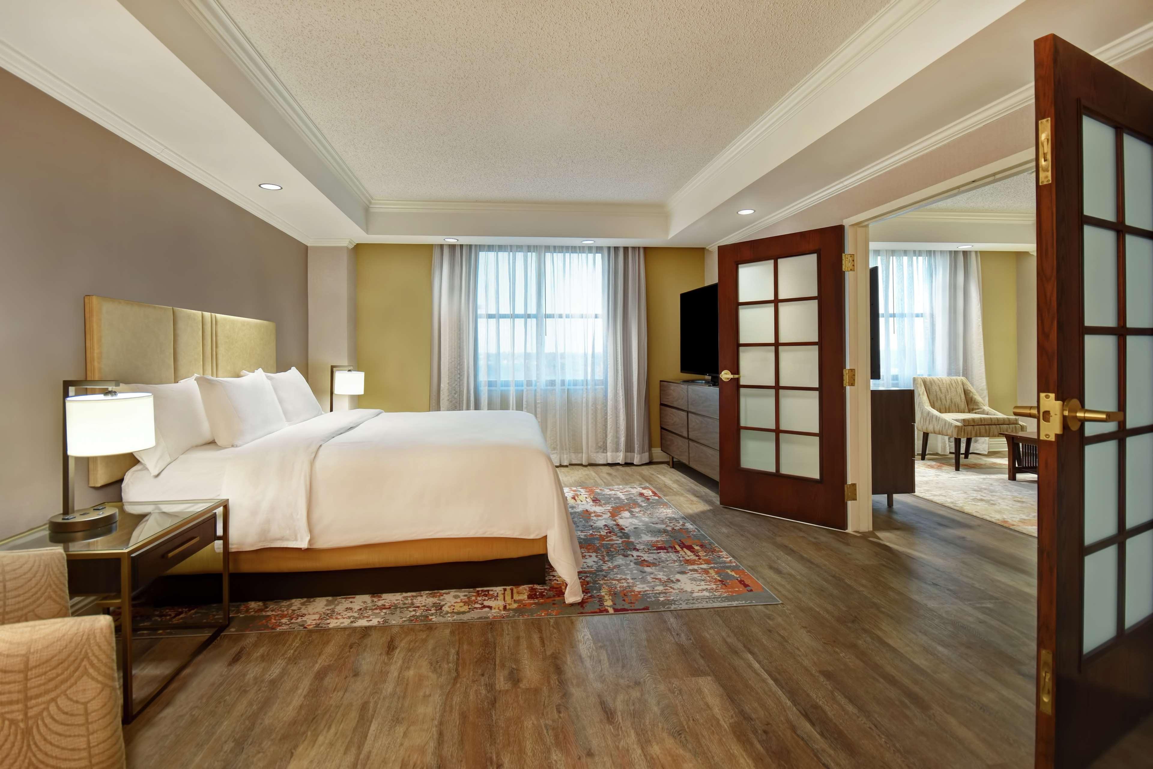 เอมบาสซี สวีท บาย ฮิลตัน ลิตเทิลร็อก Hotel ลิตเติลร็อค ภายนอก รูปภาพ