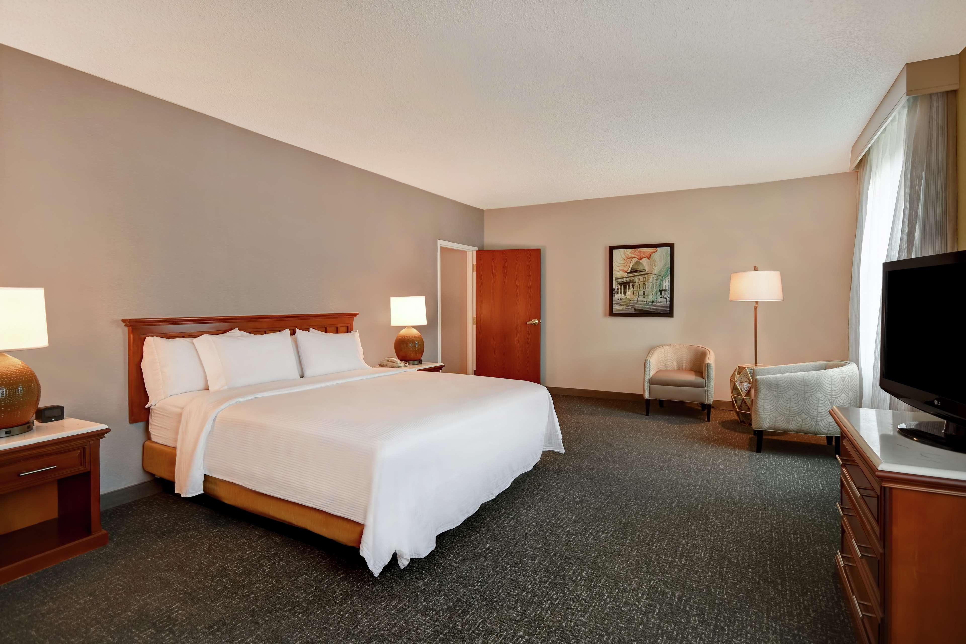 เอมบาสซี สวีท บาย ฮิลตัน ลิตเทิลร็อก Hotel ลิตเติลร็อค ภายนอก รูปภาพ